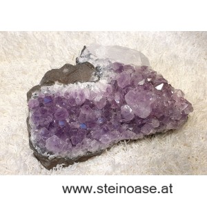 Amethyst Drusenstück mit Calcit